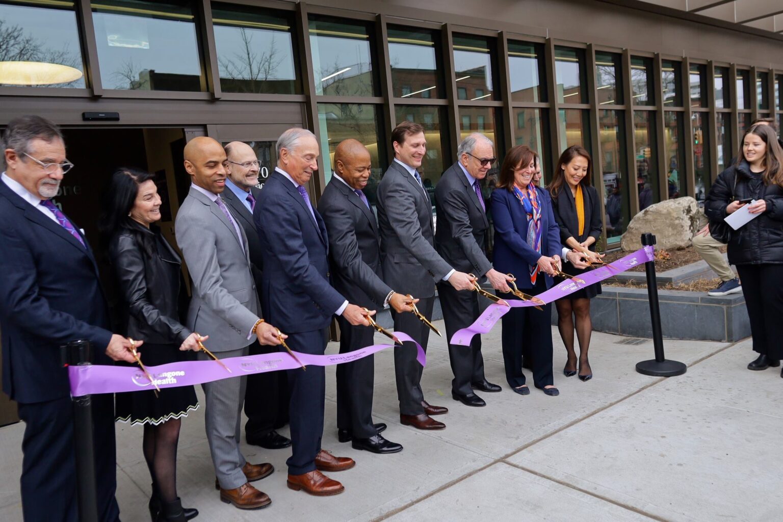 NYU Langone medical center now open in Cobble Hill Brooklyn Bridge